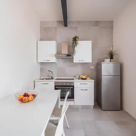 Apartment Lepanto 117 *